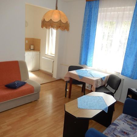Penzion Ve Starem Krame 147 Srbska Kamenice Exterior photo